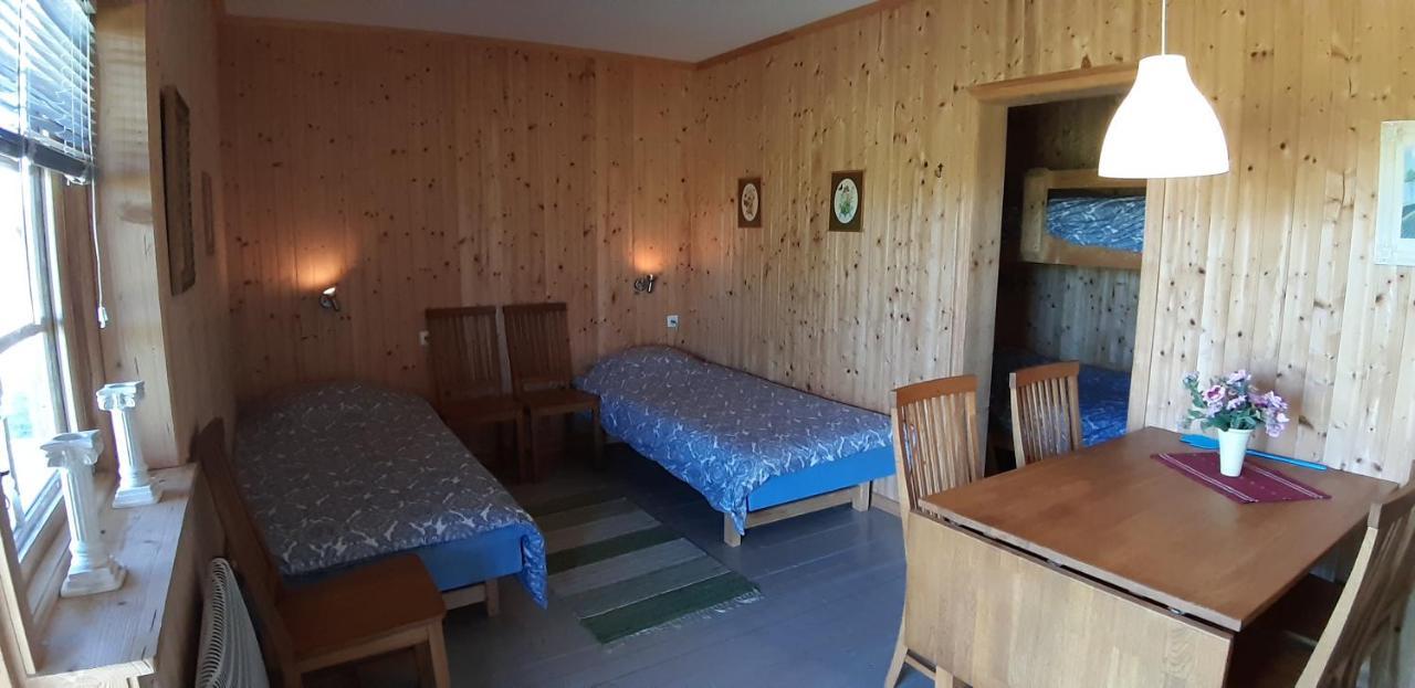 Abrahams Camp Apartment Flisehult Ngoại thất bức ảnh
